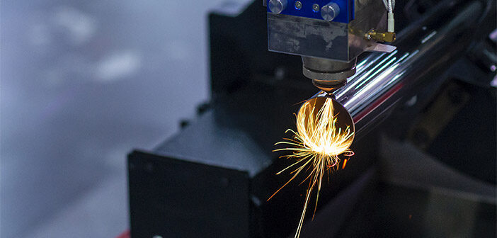 Razrez kovinske cevi z laserjem